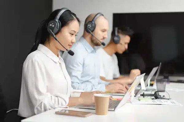 Call center operator