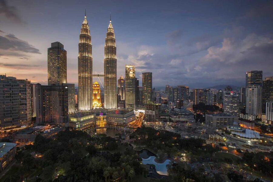 Vivir y trabajar en Malasia pros y contras