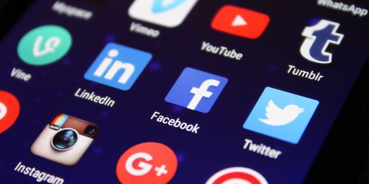 Usar las redes sociales para buscar trabajo en Alemania