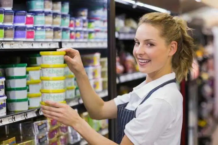 Work in supermarkets in Ireland – relocation support